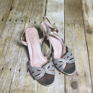 L Lorraine Vanessa heeled sandals. Size 8.5